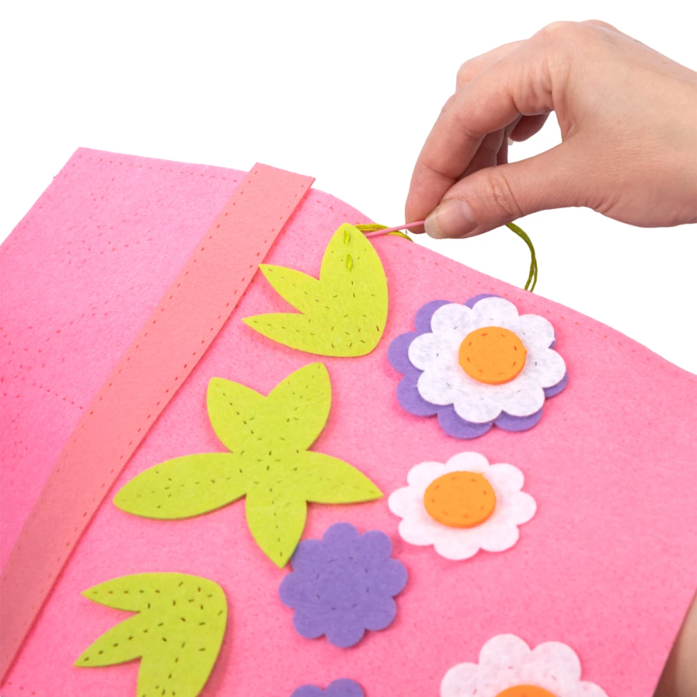 DIY felt handbag Flowers