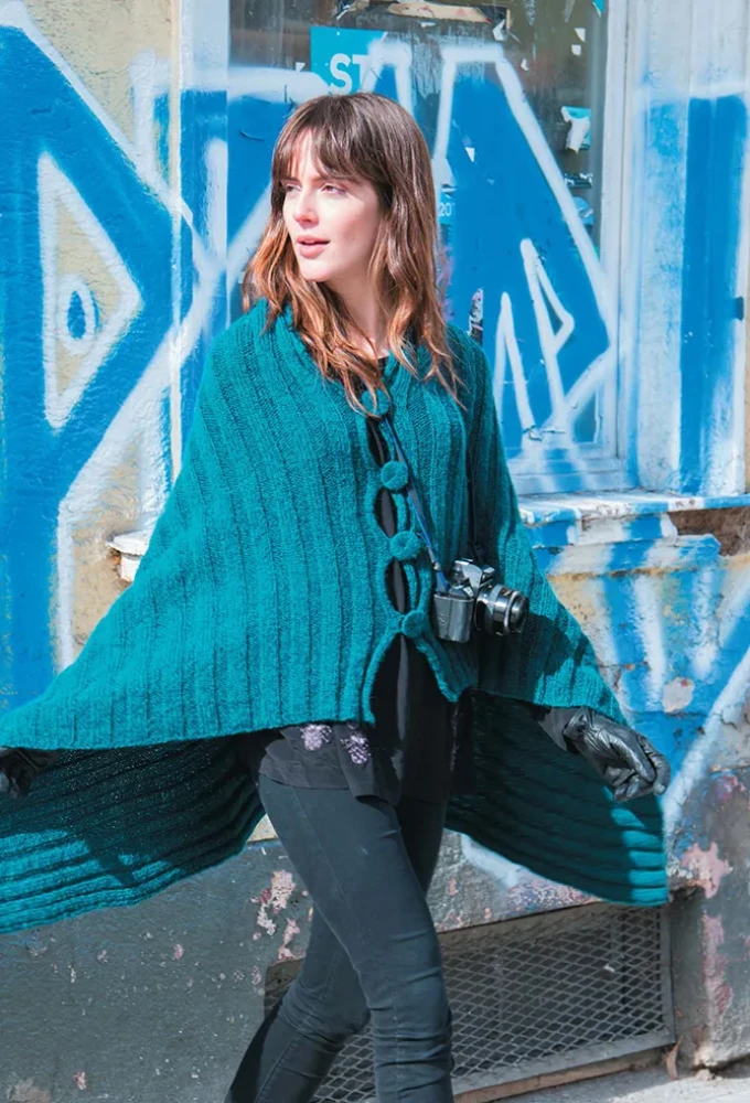 Stylish Ponchos and Capes. Knitting with Needles