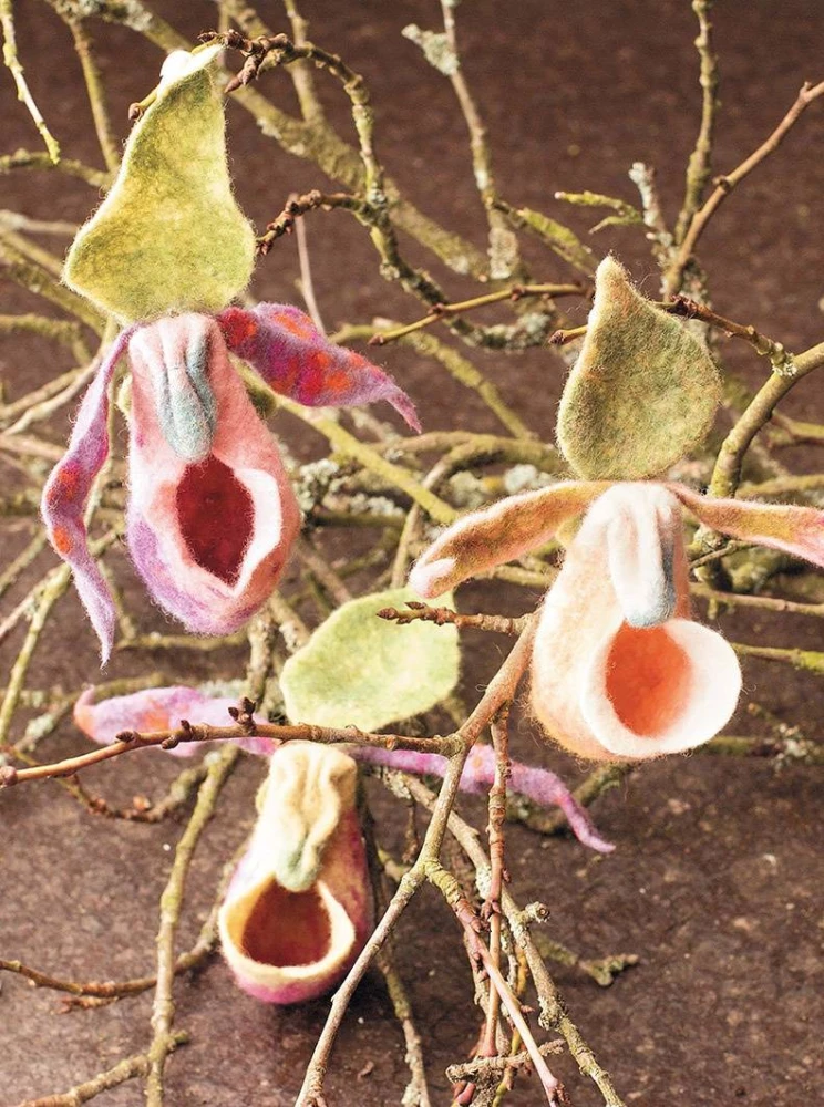 Wool Flowers. Original Models in Felting Technique