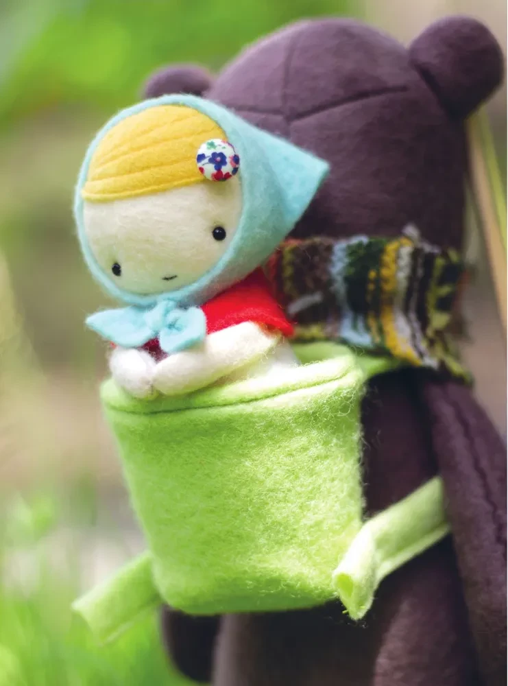 Little Travelers. Sew Charming Author's Toys