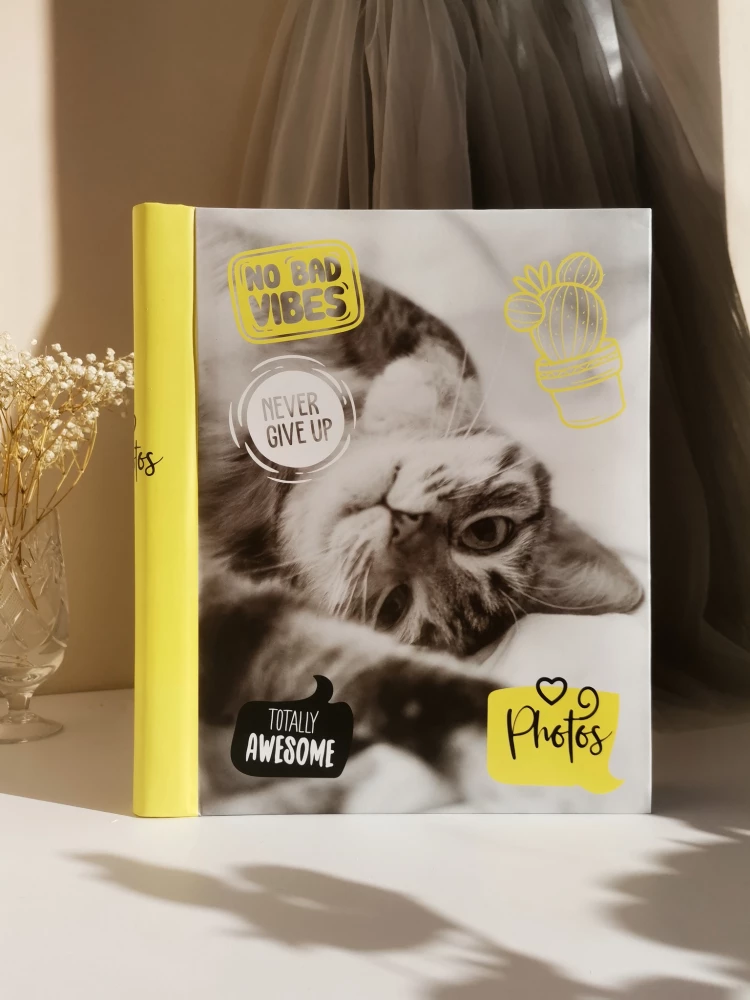 Photo album with 10 magnetic sheets - Fluffy pets. Meow (23x28)