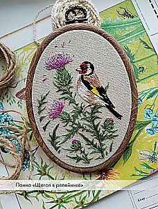 Embroidery with a smooth stitch: natural motifs. Animals, birds, flowers